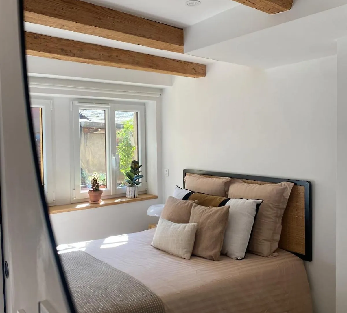 Exceptional Location Between Lake And Pedestrian Street Annecy