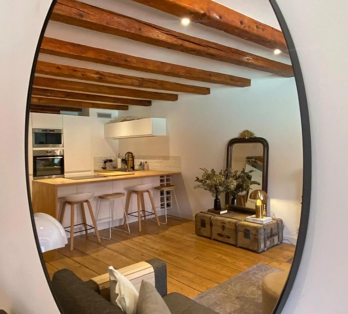 Exceptional Location Between Lake And Pedestrian Street Annecy Apartment